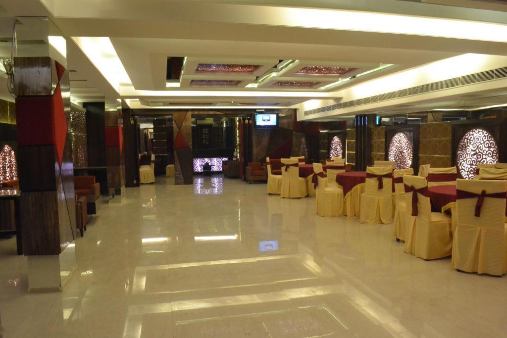 Hotel Classic Чандигарх Экстерьер фото