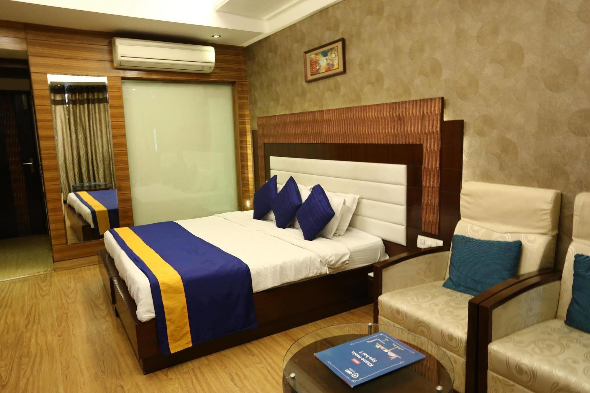 Hotel Classic Чандигарх Экстерьер фото